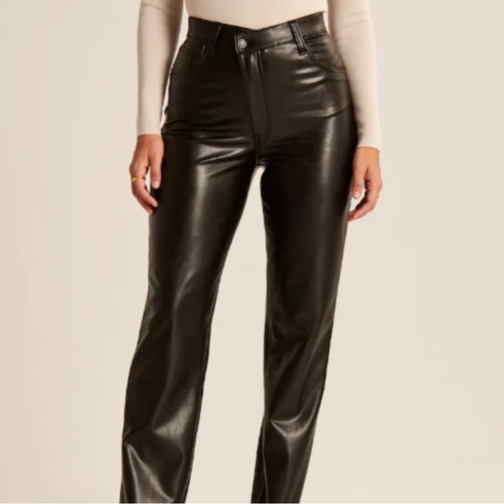 Abercrombie & Fitch vegan leather 90s straight
